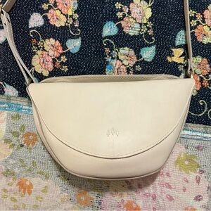 AP Portland Leather Koala sling bag